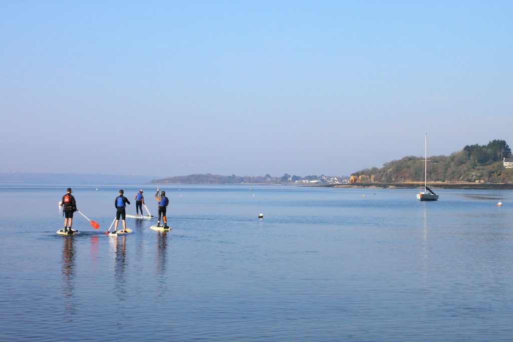 Sortie paddle avec le centre nautique de Rostiviec à Loperhet ©TORSET Pierre