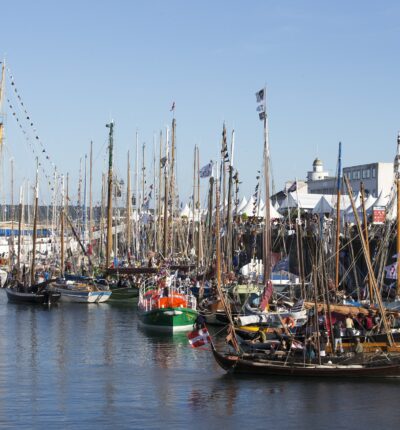 Flottille de bateaux du patrimoine quai Malbert à Brest © Alexis Courcoux